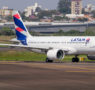 LATAM reanudará vuelos directos entre Santiago y Quito a partir de octubre de 2026