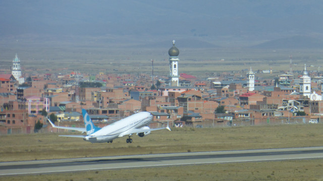 El Boeing 737 MAX realiza su primer vuelo de prueba internacional