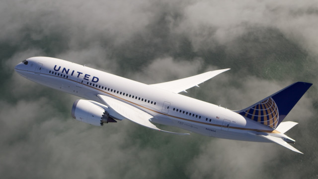 United Airlines comienza operaciones directas entre Estados Unidos y Singapur