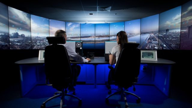 Ponen en marcha torre de control remota en el aeropuerto de la ciudad de Londres