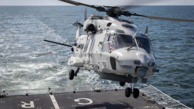 Helicóptero de la Marina holandesa se estrella en el mar Caribe