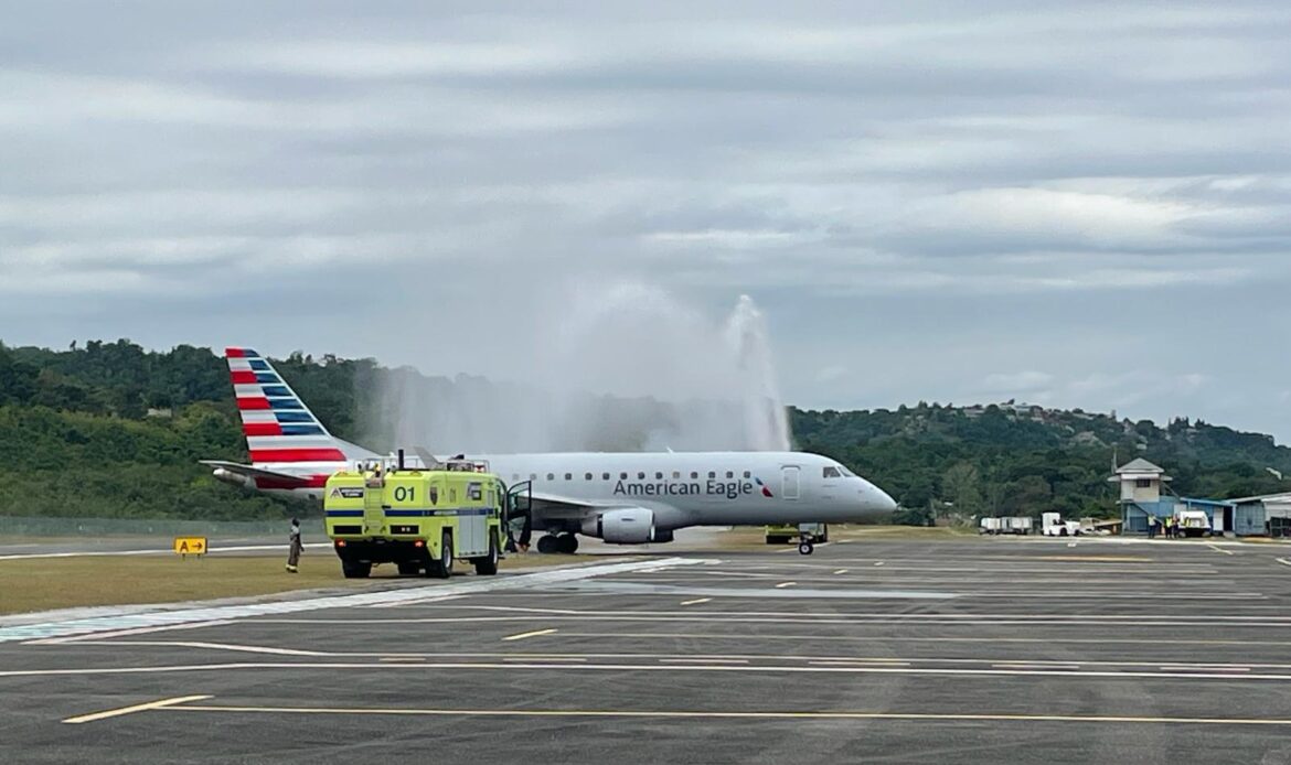 American Airlines inaugura su tercer ruta a Jamaica