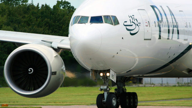 Suspende Estados Unidos permiso para realizar vuelos charter Pakistan International Airlines