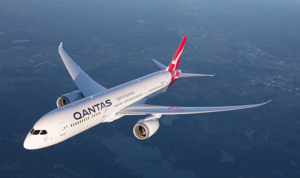 Qantas invertirá en su estrategia para reducir emisiones