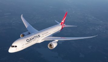 Vuelo de Qantas regresa por error en documentos