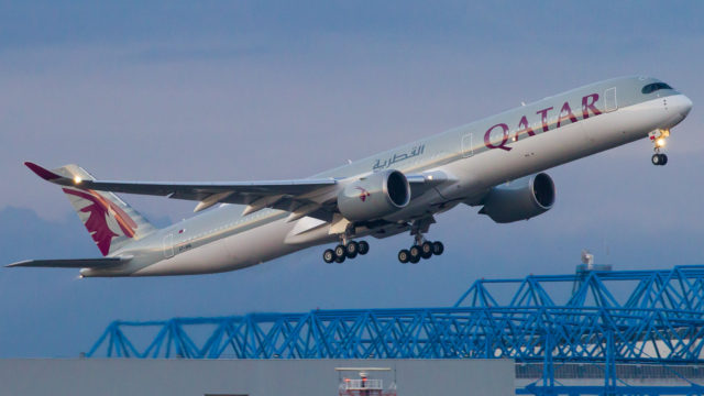 Qatar Airways realiza el primer vuelo a nivel mundial con todos sus ocupantes vacunados