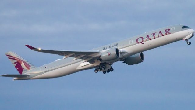 Qatar Airways recibe avión No. 250