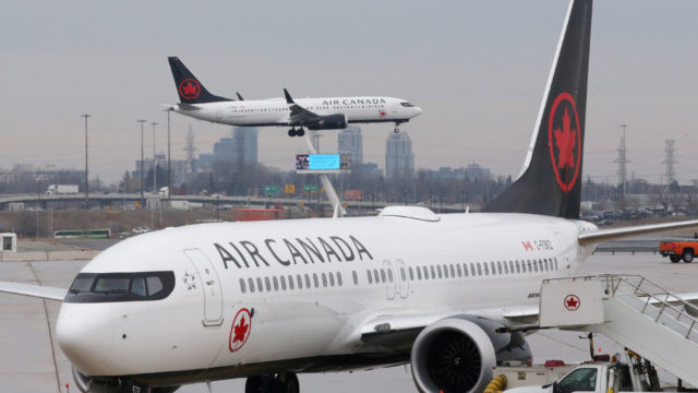 Air Canada rectiva y adelanta entregas de equipos A220 y 737 MAX