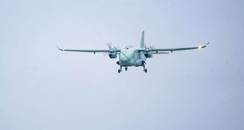 China completa el primer vuelo del avión no tripulado de carga híbrido Rainbow YH-1000S