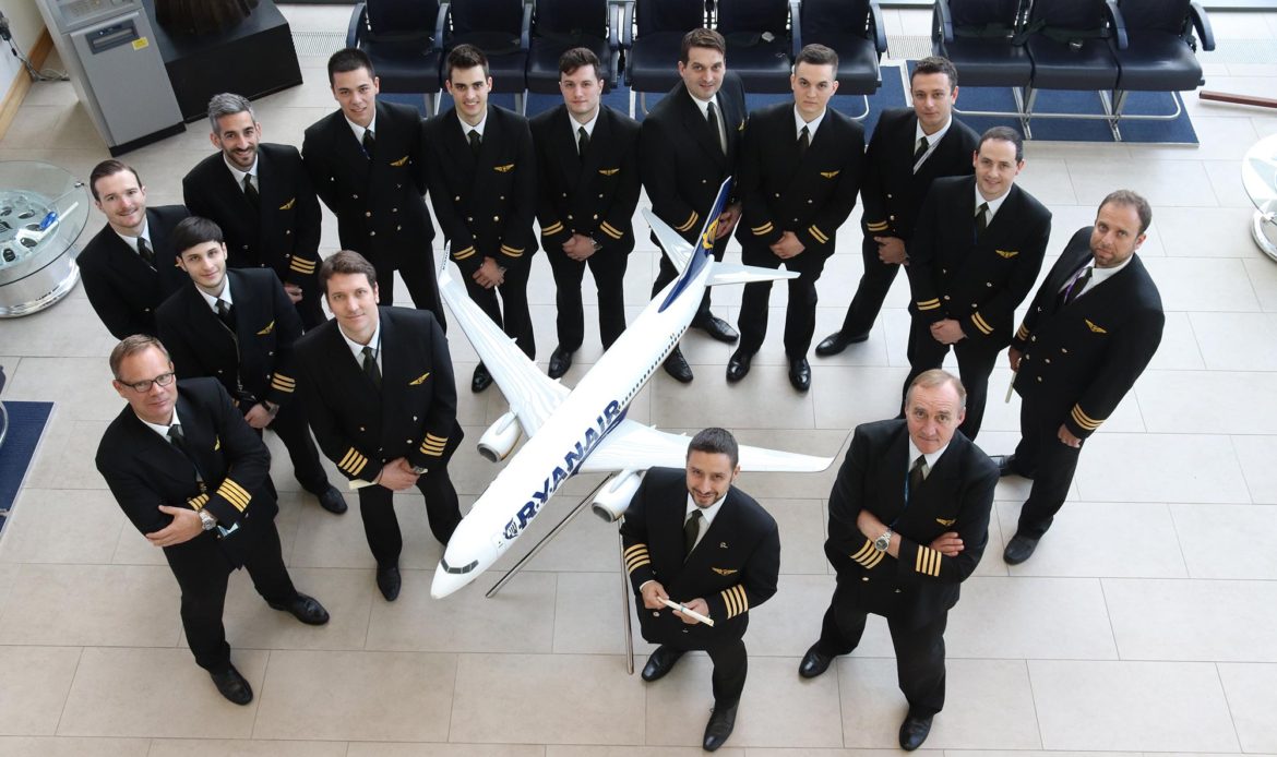 Ryanair contratará a 2,000 pilotos para el verano de 2022