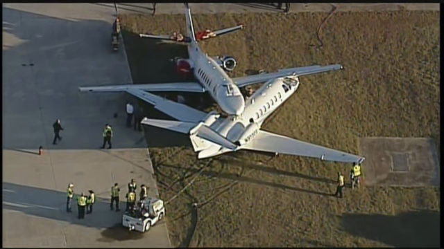 Colisionan dos aeronaves en San Antonio, Texas