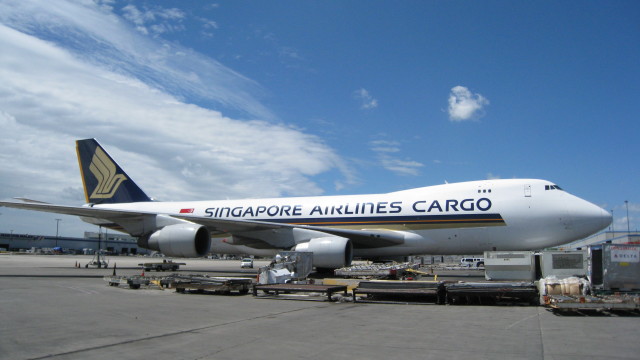 B747 de Singapore Airlines con 2 mil cabras a bordo aterriza de emergencia