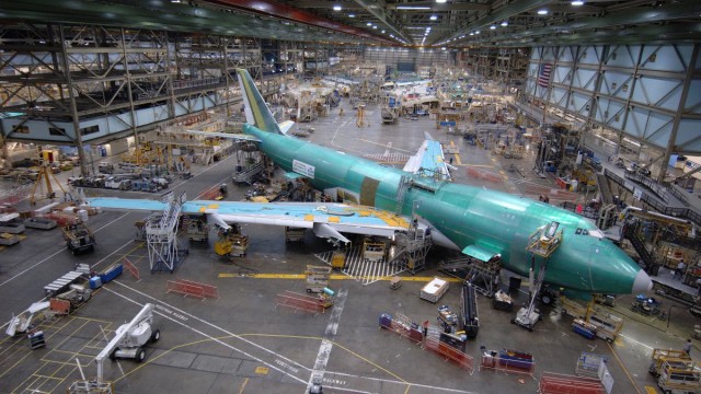 Boeing anuncia nuevo recorte a producción de 747