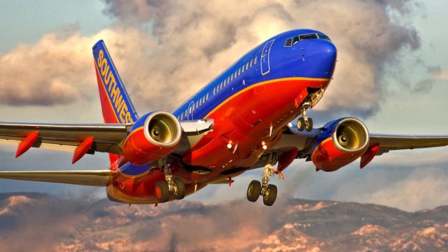 Southwest Airlines pone en tierra 130 Boeing 737-800