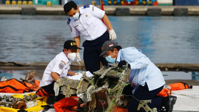 Informe preliminar del accidente aéreo de Sriwijaya Air apunta a un mal funcionamiento del acelerador automático