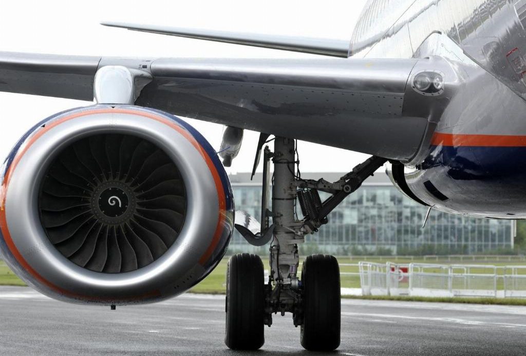 Aerolíneas rusas podrían dejar en tierra al Sukhoi Superjet por problemas con los motores
