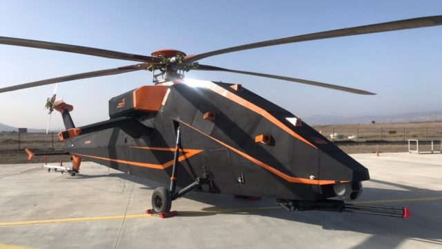 Turkish Aerospace Industries presenta la maqueta de helicóptero de ataque eléctrico no tripulado  TUSAŞ T-62