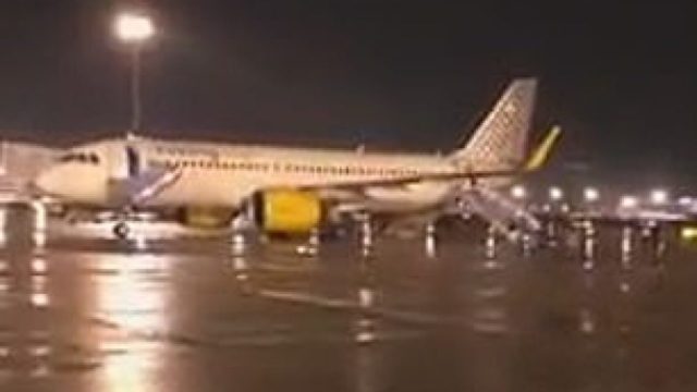 A320 de Vueling realiza aterrizaje de emergencia en el aeropuerto de Barcelona