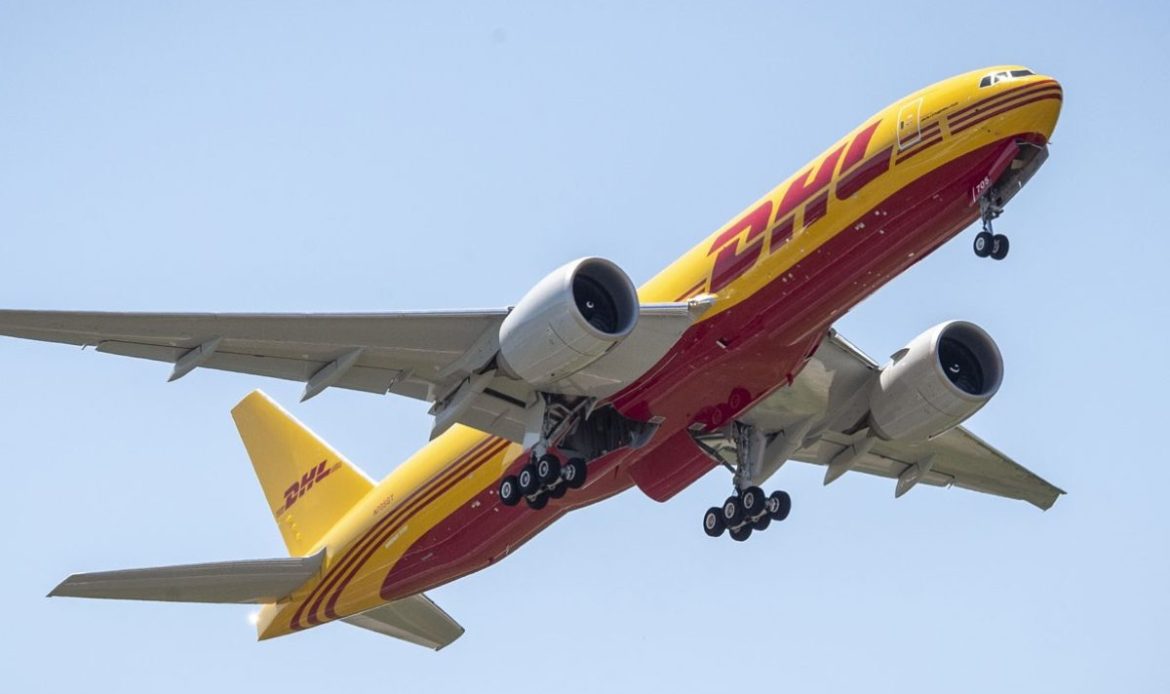 DHL ordena 9 Boeing 777-200 convertidos a cargueros