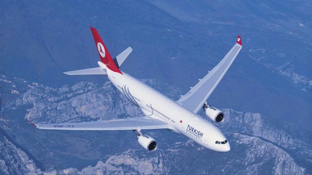 Avión de Turkish Airlines hace un aterrizaje de emergencia en Nuremberg,Alemania.