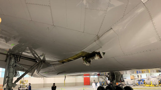 Investigadores de las NTSB encuentran fatiga de metal en uno de los álabes del vuelo UA328 de United Airlines