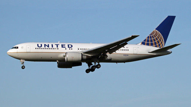 Pasajeros y tripulación de United resultó con heridas tras turbulencia.