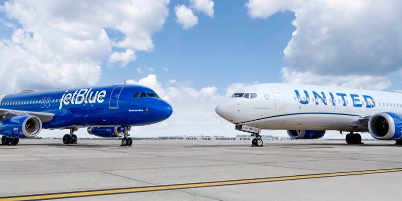 JetBlue y United abren opción de acumular y canjear millas entre ambas redes