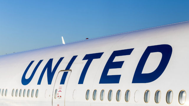 United Airlines espera transportar 5.5 millones de pasajeros durante acción de gracias