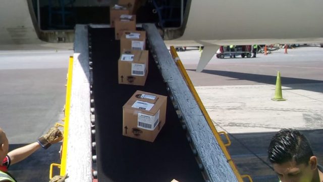Volaris transporta ayuda humanitaria de la Cruz Roja