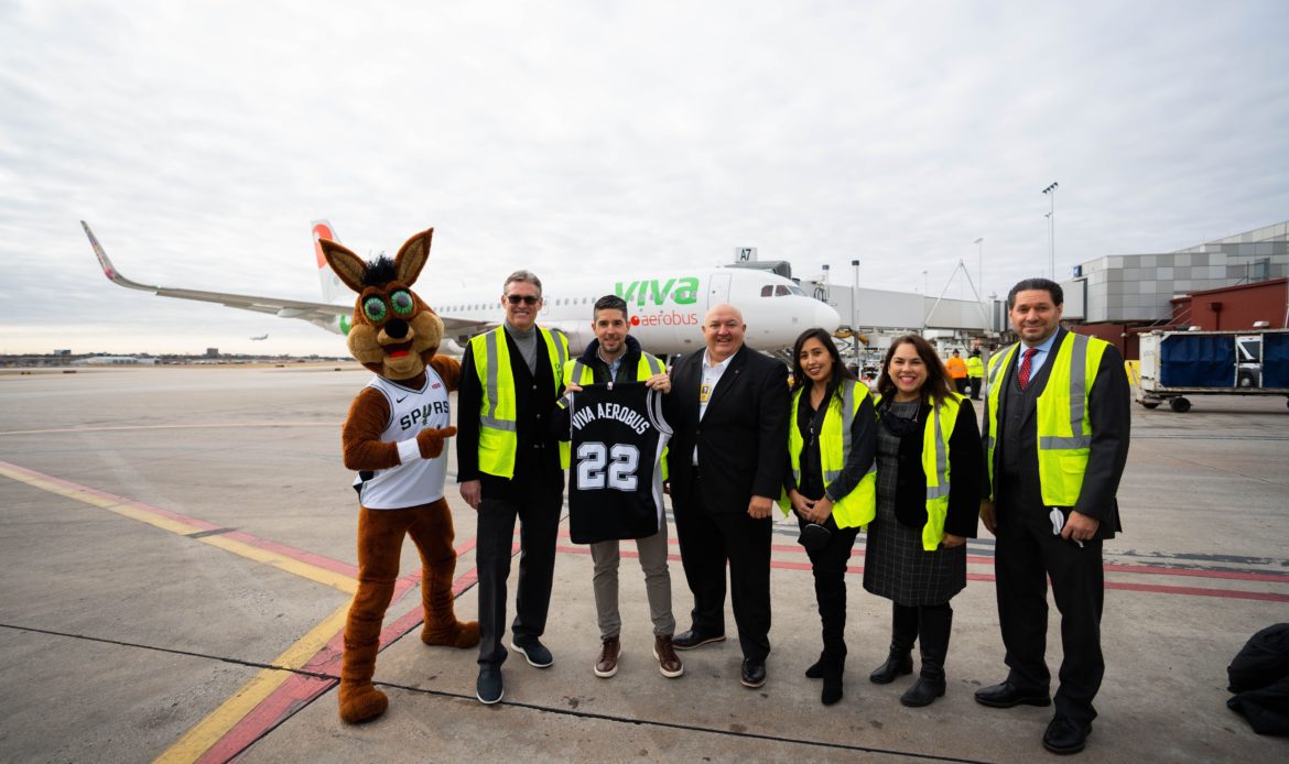 Viva Aerobus es el nuevo patrocinador de Los San Antonio Spurs