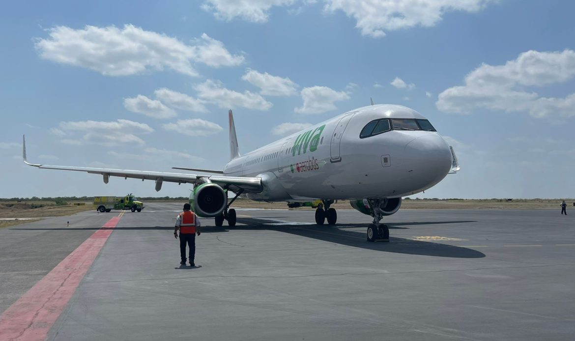 Inaugura Viva Aerobus ruta Nuevo Laredo – Ciudad de México