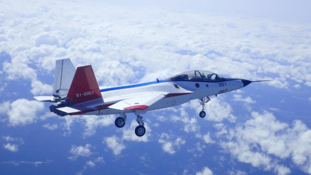 El caza japonés X-2 “Shinshin” realiza su primer vuelo