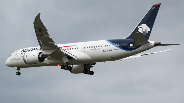 Aeroméxico continua negociaciones con sindicatos