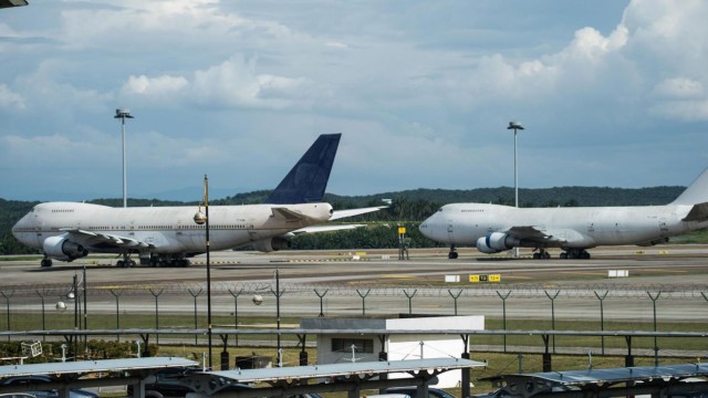 Malasia busca al dueño de 3 Boeing 747 abandonados