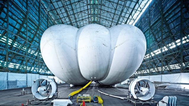 La aeronave más grande del mundo se prepara para volar por primera vez