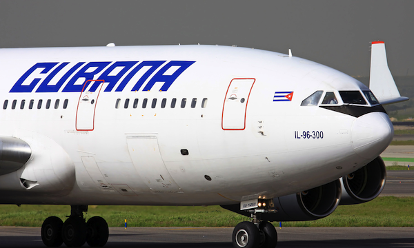 Cuba advierte a aerolíneas que se quedará sin combustible para aviones