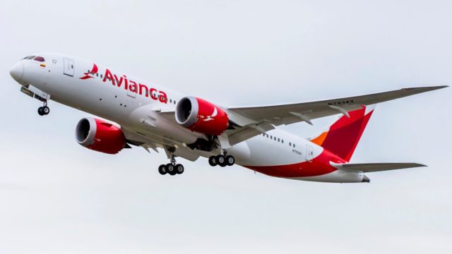 Boeing acusada por enviar pilotos a Avianca