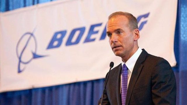 CEO de Boeing se reune con accionistas