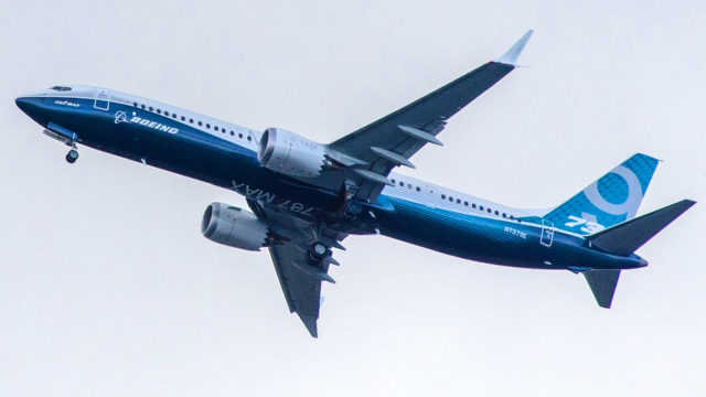 Boeing completa actualización de software del 737 MAX