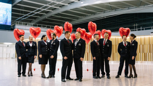 Tripulación de vuelo de British Airways fue compuesta por 5 parejas en Día de San Valentín