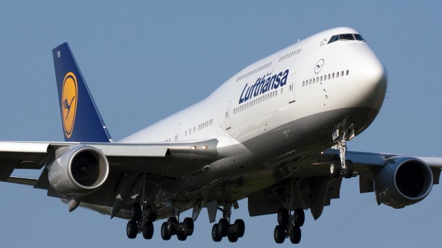 Lufthansa cancela 876 de sus vuelos por huelga de pilotos