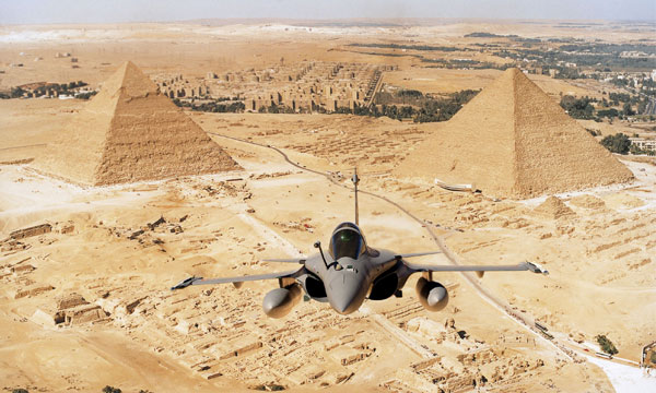 Egipto realiza pedido por aviones de combate Rafale