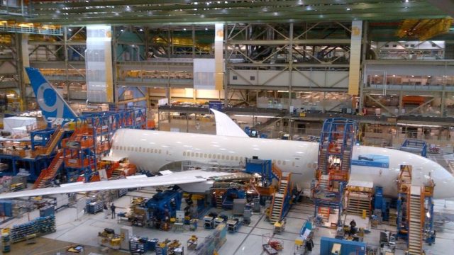 Boeing recorta tasas de producción del 787 Dreamliner por problemas de calidad