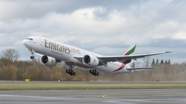 Emirates toma posesión de su último Boeing 777-300ER