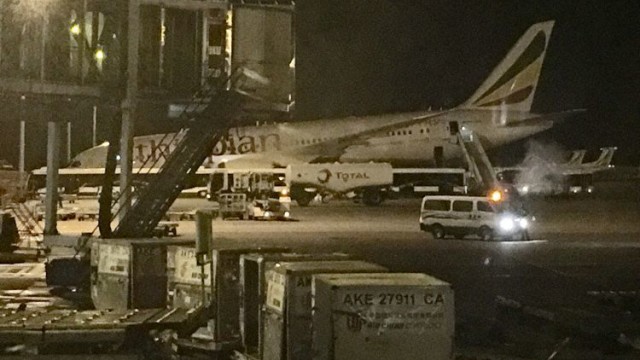 Colapsa tren de nariz de 787 de Ethiopian Airlines