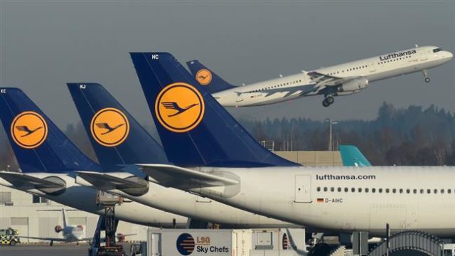 Tripulaciones de Lufthansa se van a huelga