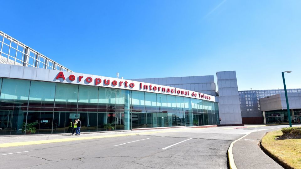 Secretaría de Marina se incorpora a la administración del Aeropuerto de Toluca
