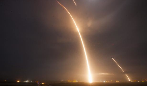 Cohete Falcon 9 de SpaceX regresó con éxito a la Tierra