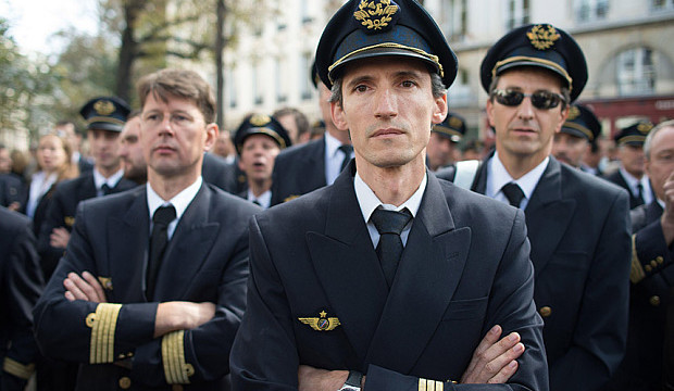 Pilotos de Air France votaron en favor de realizar una huelga