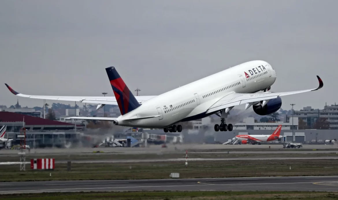 Delta Air Lines ajusta operaciones tras directiva de la FAA